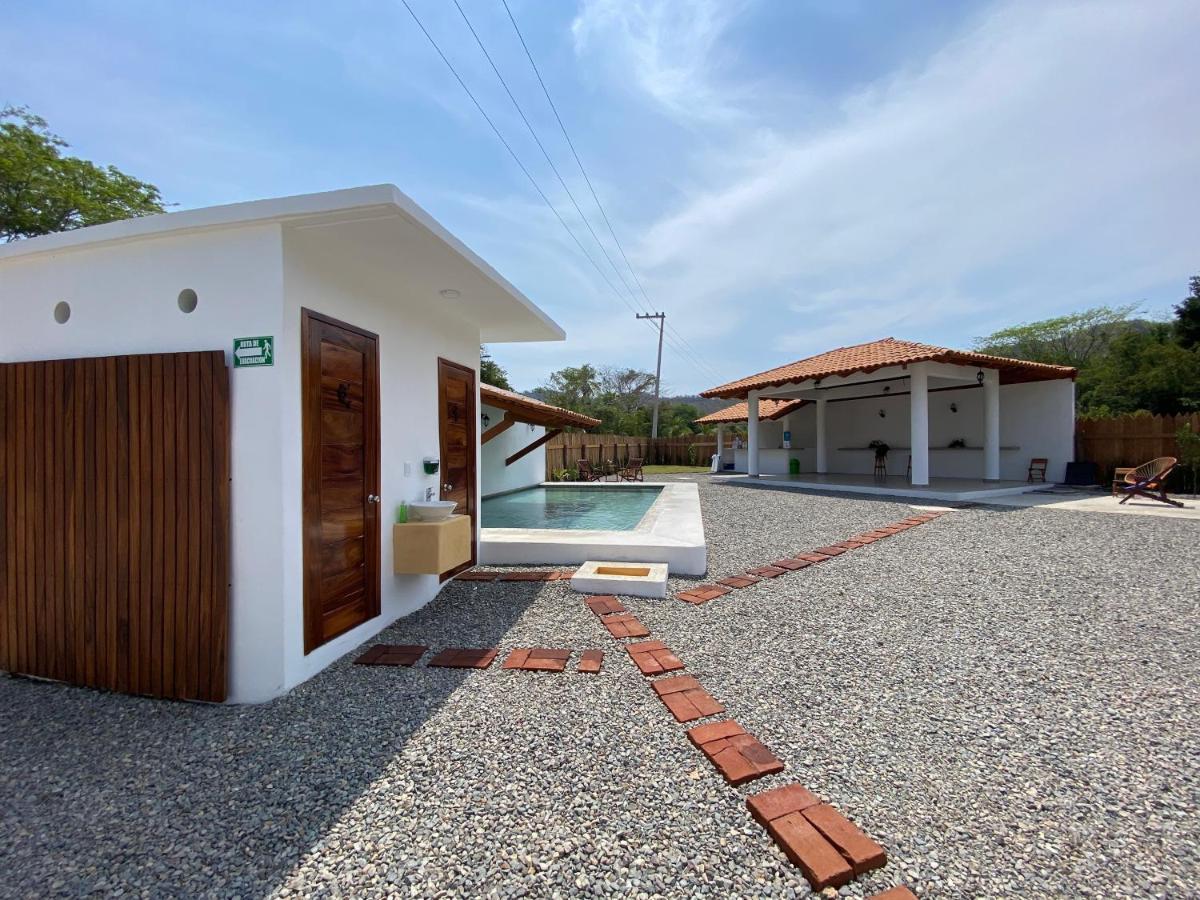Hotel Casa Victoria Zihuatanejo Exterior foto